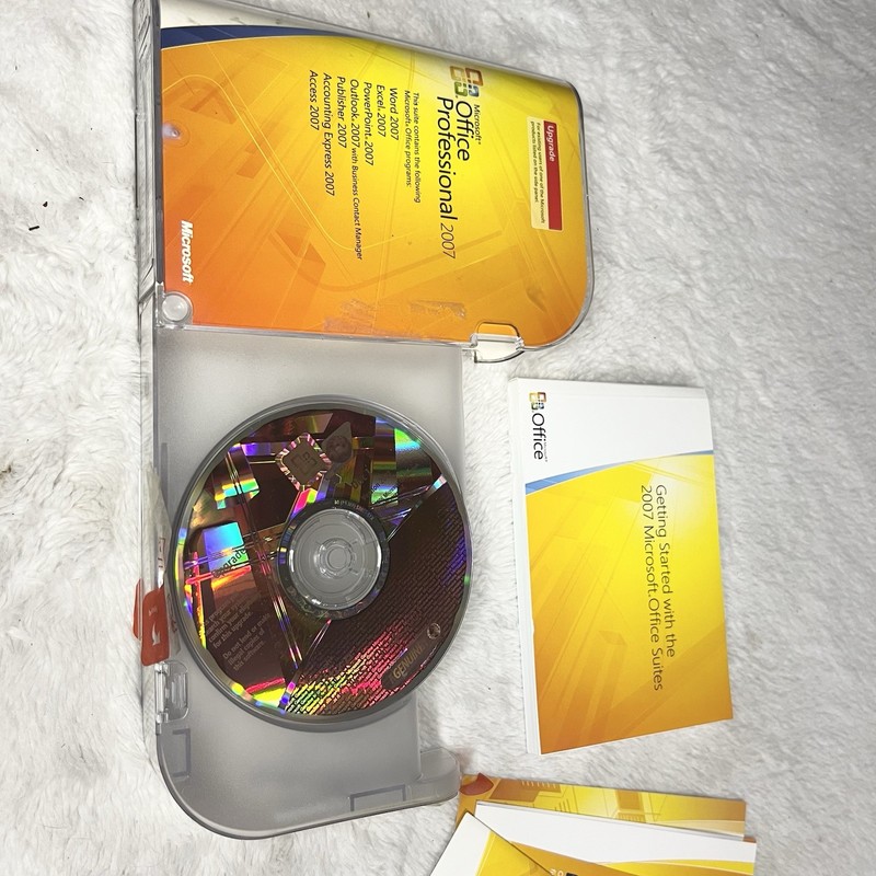 Microsoft Office 2007 Standard Upgrade Version w/ Product Key Vintage Computing gallery