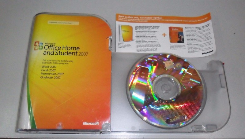 Microsoft Office 2007 Home & Student Full Retail 3 PCs w/case, Product Key