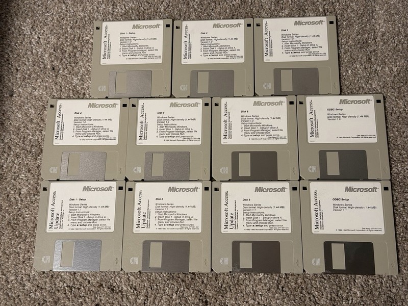 Microsoft Access 1.0 Database & 1.1 Update, 11 Floppy Disks 1992 1993 Tested
