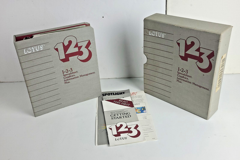 LOTUS 123 Version 1A For DOS Vintage Software With 5.25″ Floppy Disks Complete