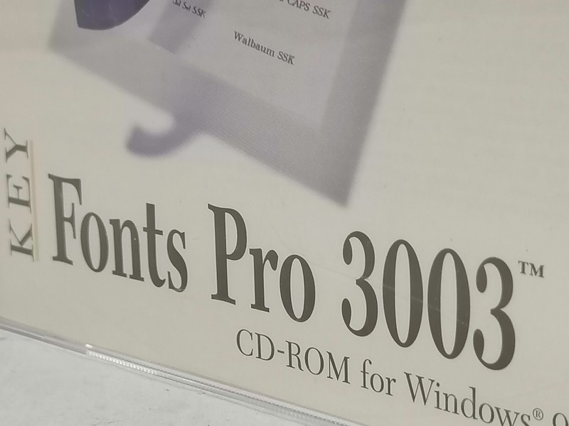 Vintage 1995 SoftKey Fonts Pro 3003 CD-ROM Software P/N: KFT8AE-BI gallery