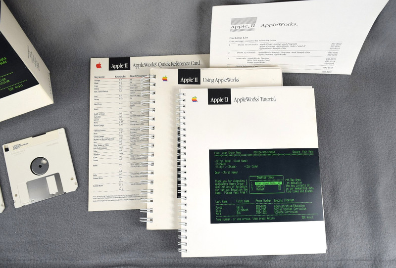 Vintage Apple II AppleWorks A2D4501/A Office Suite Software 1987 UNTESTED gallery