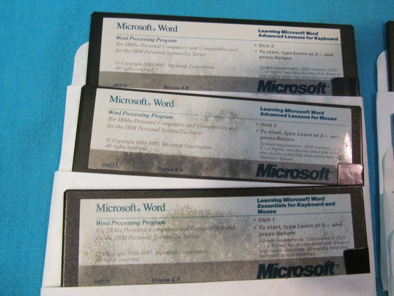 1987 MICROSOFT WORD VER 4 FOR IBM PERSONAL COMPUTERS SYSTEM/2 DISKETTES gallery