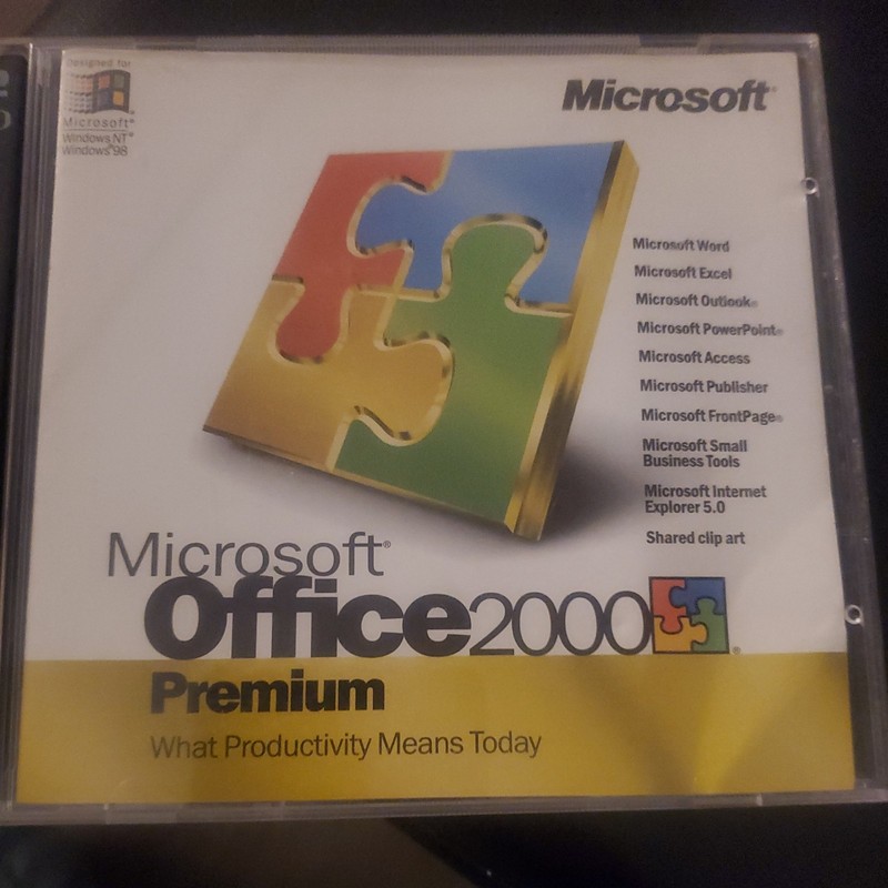 Microsoft Office 2000 Premium with Product Key (2 Discs) – Very Clean!