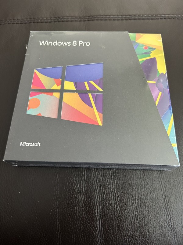 Microsoft Windows 8 Pro Upgrade 32/64 Bit, German with VAT Invoice