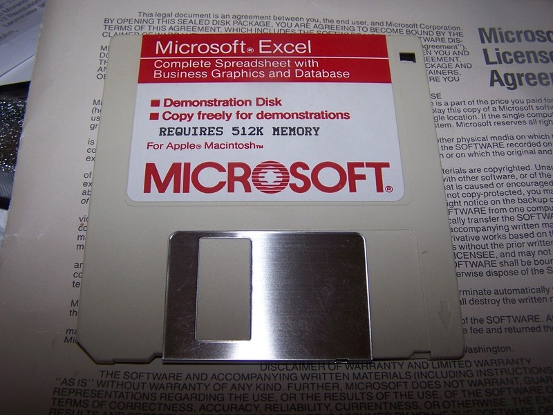 Microsoft Excel Dealer Copy for Macintosh 512K or later gallery