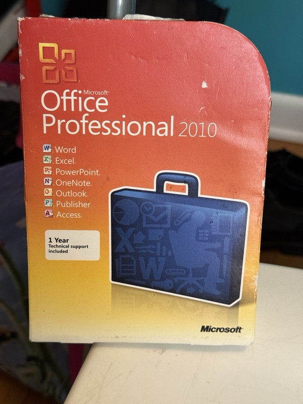 Microsoft Office 2010 Professional Word Excel Powerpoint Outlook Access DVD