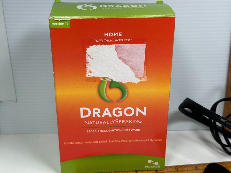 Dragon Version 11 Home Naturally Speaking Speech recognition Nuance Headphones gallery