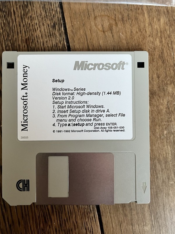 Rare 1992 Complete Retail Box Microsoft Money Version 2.0 | Dual Disc Software gallery