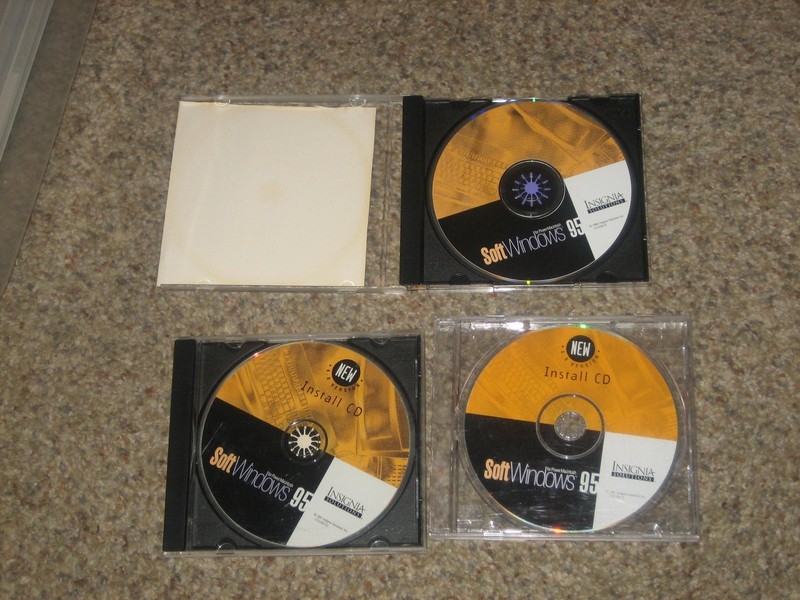 LOT OF 3 INSIGNIA SOLUTIONS SOFT WINDOWS 95 INSTALL DISCS FOR MACINTOSH gallery
