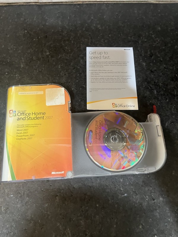 Microsoft MS Office 2007 Home and Student for 3 PCs Full English