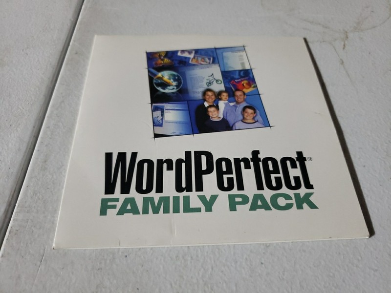 WORD PERFECT Family Pack 3, 4 CD Disks with Serial Number