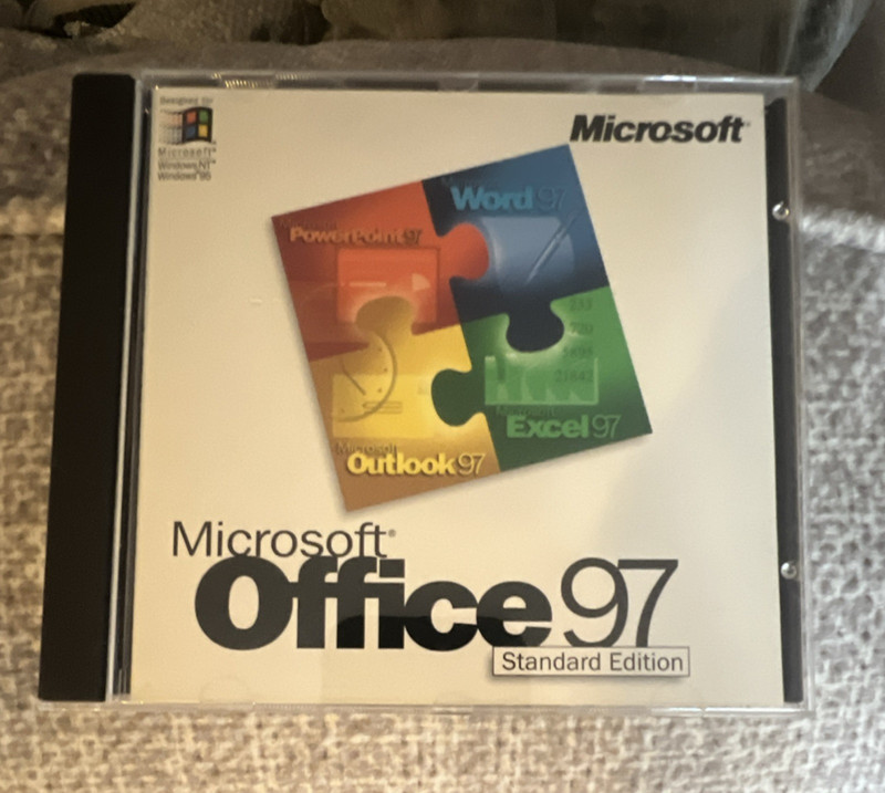 Microsoft Office 97 Standard Edition CD for Windows NT/95 Standard License
