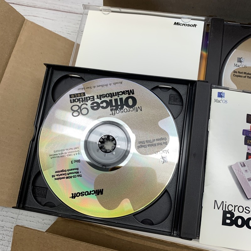 Vintage Microsoft Office 98 Macintosh Edition Upgrade Gold Edition gallery
