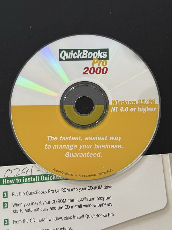 Quicken QuickBooks Pro 2000 for Windows Vintage Financial Services Software gallery