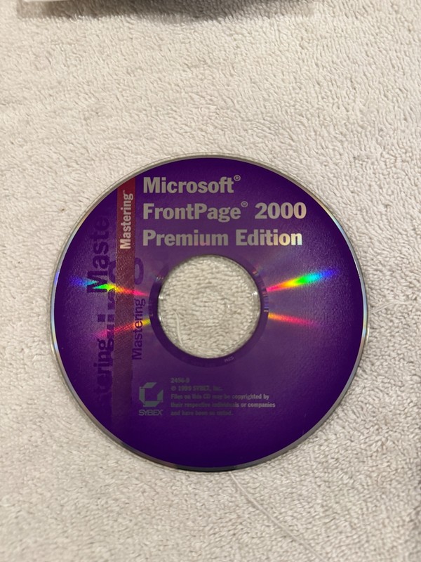 MICROSOFT MASTERING FRONTPAGE 2000 PREMIUM EDITION- CD ONLY!!!