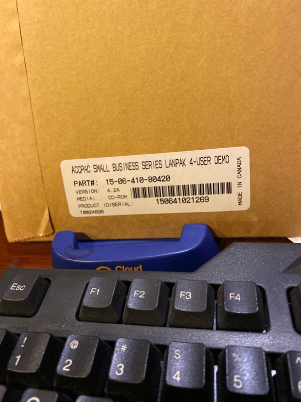 RARE NEW SEALED ACCPAC SMALL BUSINESS SERIES LANPAK 4-USER NFR Version 4.2A. CD gallery