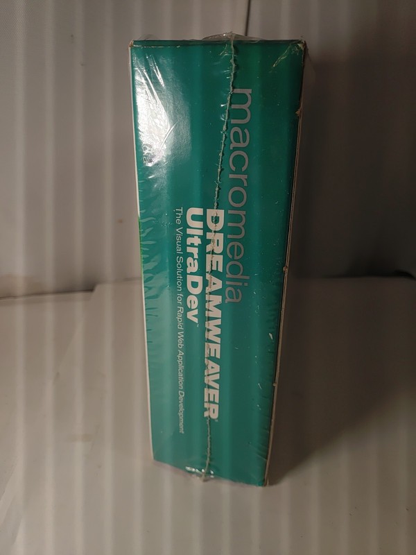 Macromedia Dreamweaver Ultradev Software Sealed Mac Windows 98 gallery