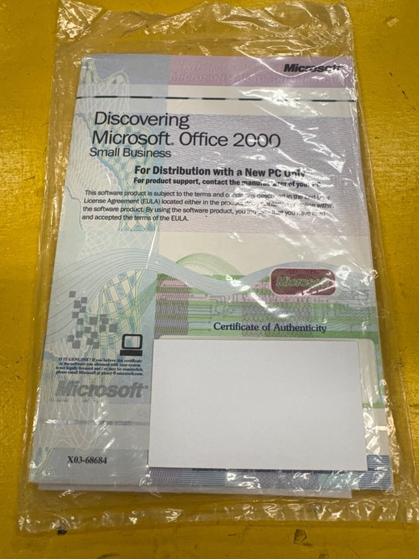 Microsoft Office 2000 Small Business Sealed new