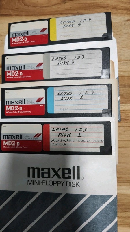LOTUS 123 For DOS Vintage Software With 5.25″ Floppy Disks UNTESTED