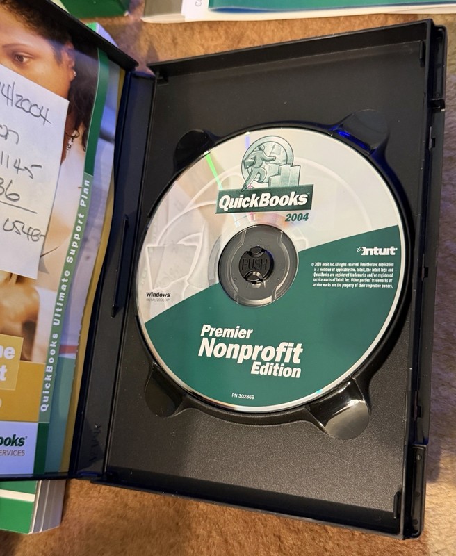QuickBooks Premier Nonprofit 2004 Edition Manuals & Key Code PC gallery