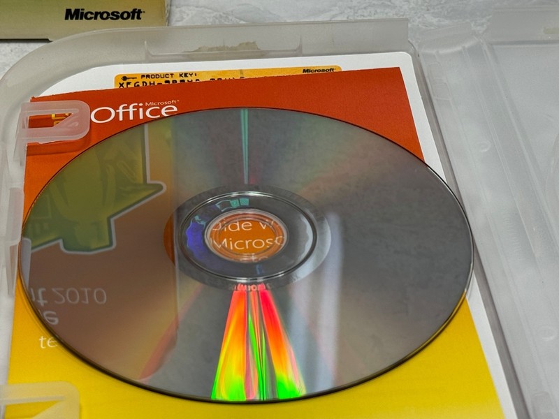 Genuine Microsoft Office 2010 Home and Student Family Pack for 3 PCs RETAIL Box gallery