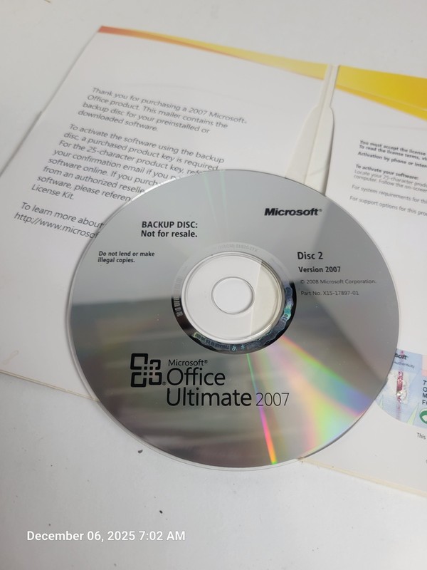 Microsoft Office Ultimate 2007 Genuine Backup Discs + Original Mailer & COA gallery