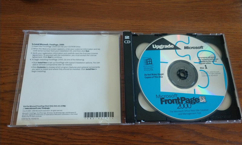Microsoft FrontPage 2000 CD-ROM Upgrade w/ Product Key | Two CD Set gallery