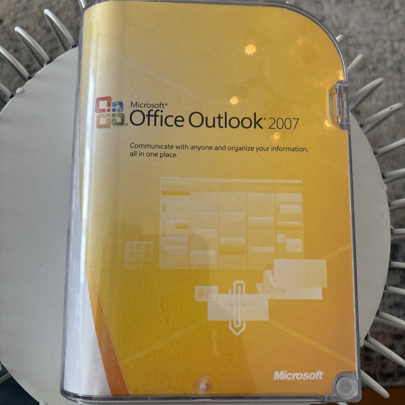 Microsoft Office Standard 2007 Word, Excel, PowerPoint & Outlook w/Product Key