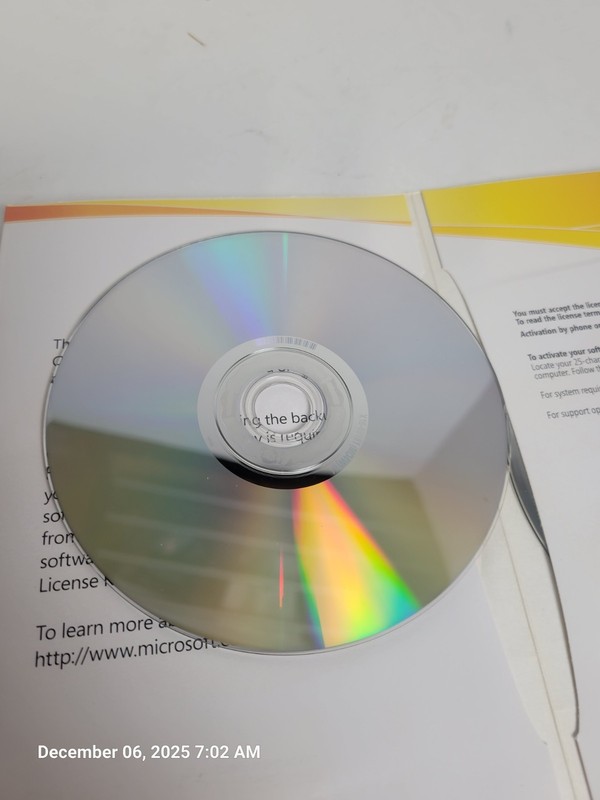Microsoft Office Ultimate 2007 Genuine Backup Discs + Original Mailer & COA gallery