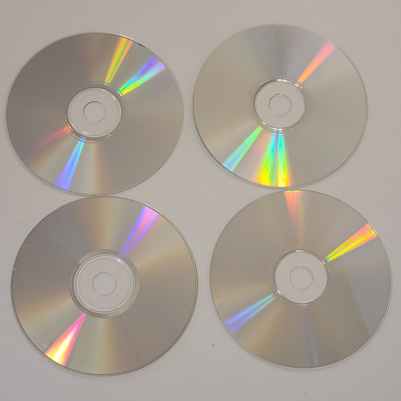 Microsoft Works Suite99 Four CDs and User Guide Excellent Pre-owned Condition gallery