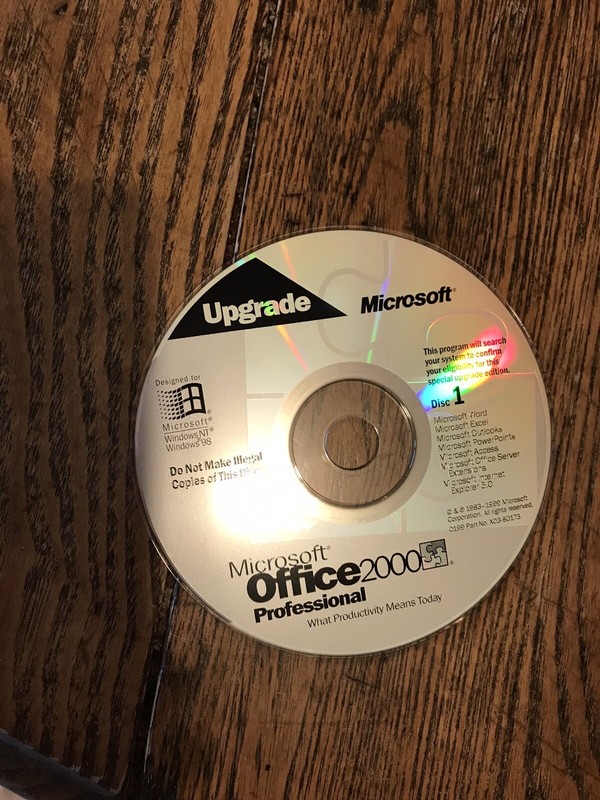 Genuine Microsoft Office 2000 Professional SR1 Upgrade - 2-CD Set on Holo Discs gallery