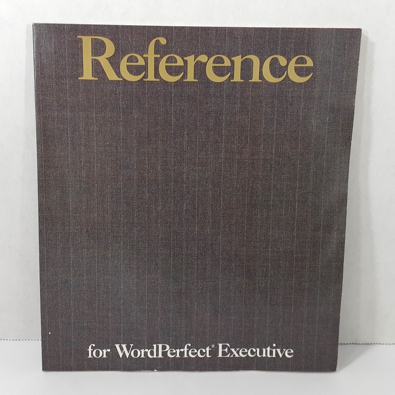 1987 WordPerfect Executive Manuals 3.5" Floppy Disks w Labels Original Vintage gallery
