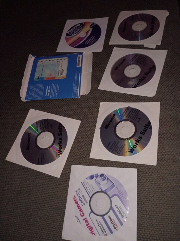 Microsoft Works Suite 2004 Software PC CD-ROM with Product Key and Codes Vtg New gallery