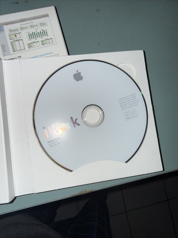 Apple iWork '09 (Retail) (1 User/s) - Full Version for Mac MB942Z/A gallery