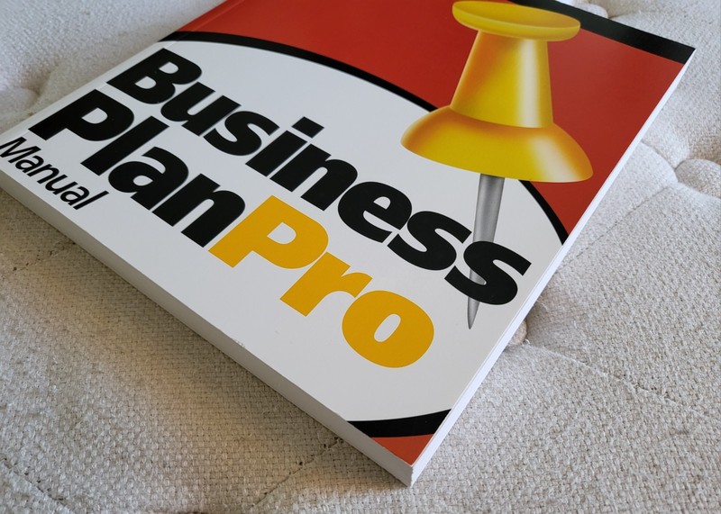 BUSINESS PLAN PRO 2003 [Old Version] **BRAND NEW** CD and Manual, Never Used gallery