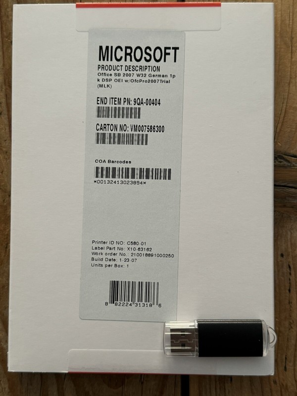 Microsoft Office 2007 Small Business, MLK Full Version, German with VAT Invoice
