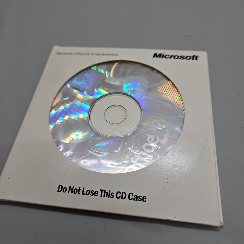 Microsoft Office XP Small Business Version 2002, 2 disc set, with product key
