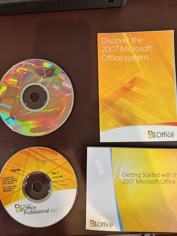 Official Microsoft Office Professional 2007 Upgrade w Product Key Pre-Owned gallery