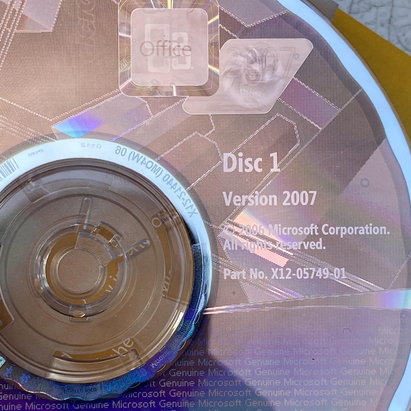 Microsoft Office Professional 2007 Academic English Windows XP Vista 2 Disc CD gallery