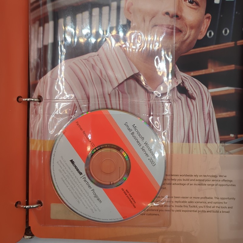 2006 Microsoft Action Pack Subscription Kit Registered Member w/ CDs - CS10 gallery