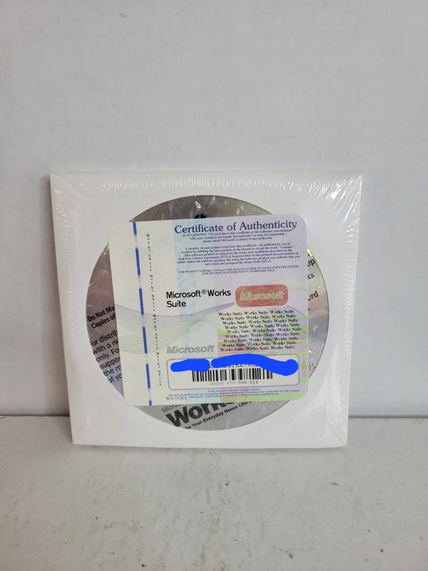 Microsoft Works Suite 2001 PC Complete 6 CD Set Discs gallery