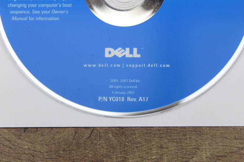 Dell Dimension ResourceCD Software P/N: YC018 REV.A17 gallery