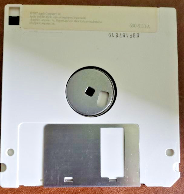 3.5" Double Sided Disk - 1987 Apple Computer Macintosh HyperCard Startup gallery