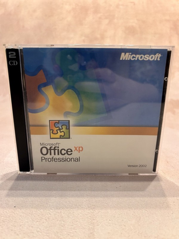 Microsoft Authentic Office XP Professional Version 2002 2 CD Disc Product Key