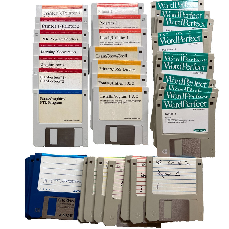 Vintage Software 3.5” WordPerfect PlanPerfect DrawPerfect LetterPerfect DOS 1989
