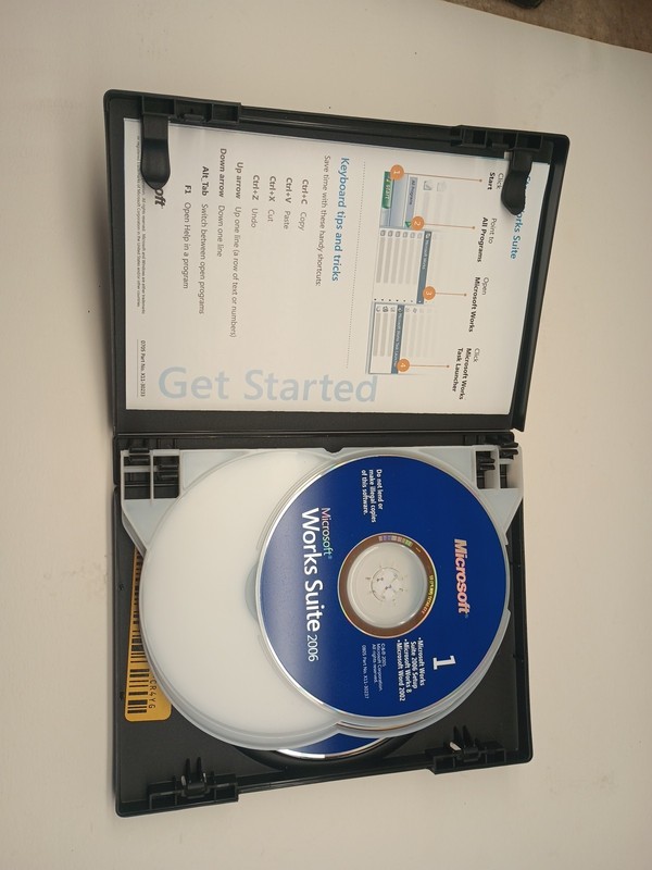Microsoft Works Suite 2006 _ Six Great Titles _ One Affordable Package! VTG! gallery