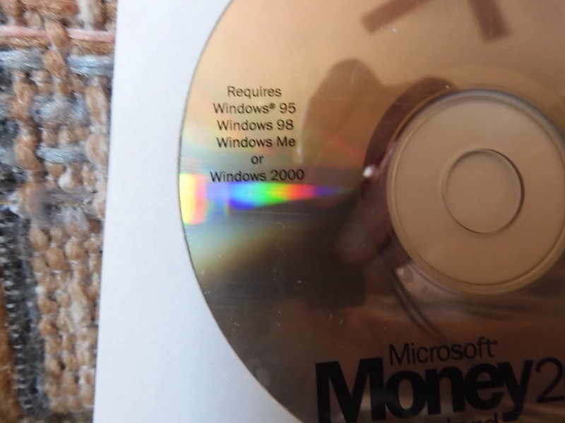 SEALED Microsoft Money 2002 Standard CD-ROM For Windows 95/98/2000/ME gallery