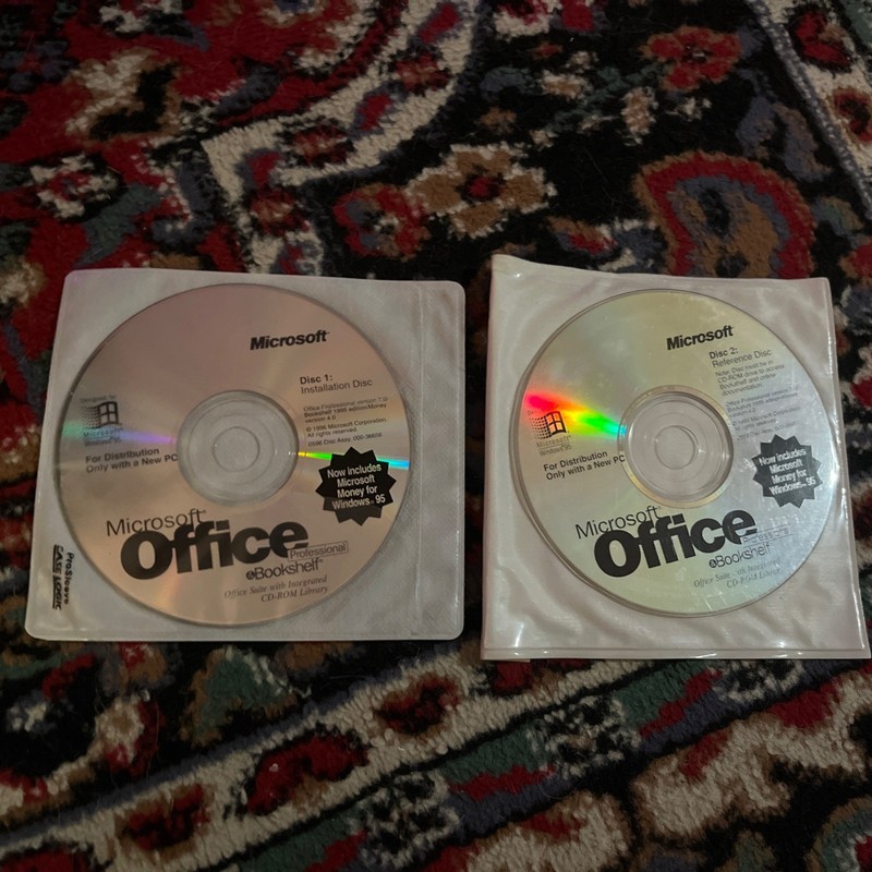 Microsoft Office Professional Ebookshelf 1995 Edition Disc 1-2 +1 More See Desc.