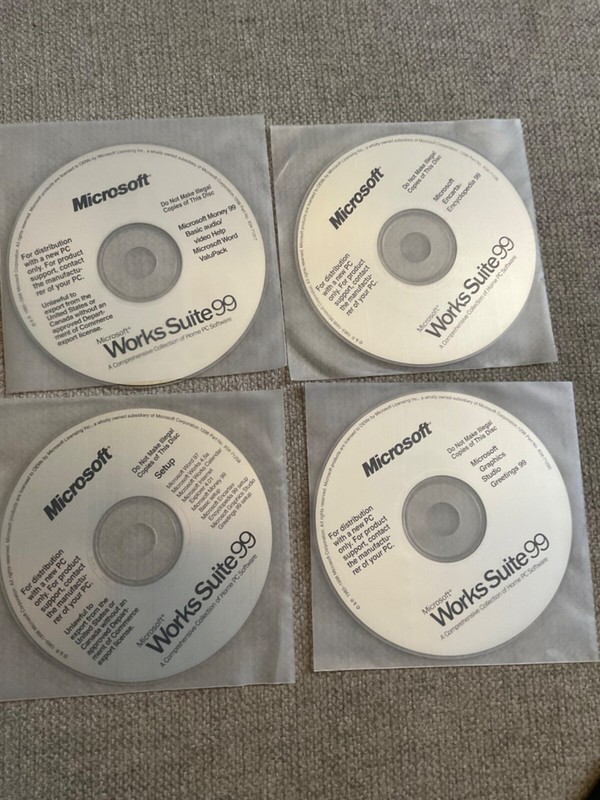 Microsoft Works Suite 99 4 Disc Set Word 97 Works 4.5 etc Money Graphics Setup